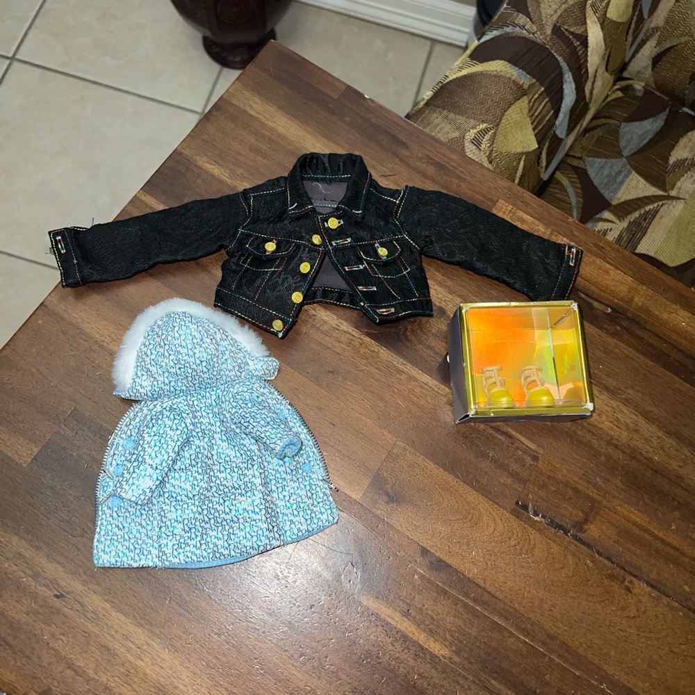 Assorted Rainbow High/Shadow High clothes and shoes